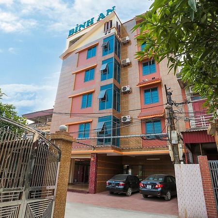 Binh An Hotel Noi Bai Exteriör bild
