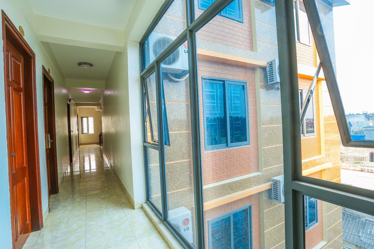 Binh An Hotel Noi Bai Exteriör bild
